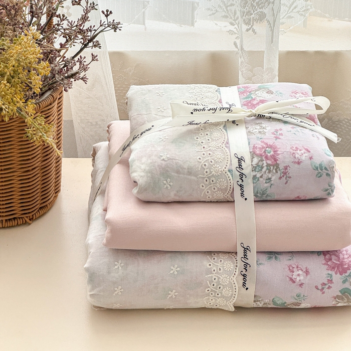 91家纺网 家纺一手货源 找家纺 温眠家纺 2025新款ins风小清新镂空花边水洗云朵棉四件套-风格二 美玲说