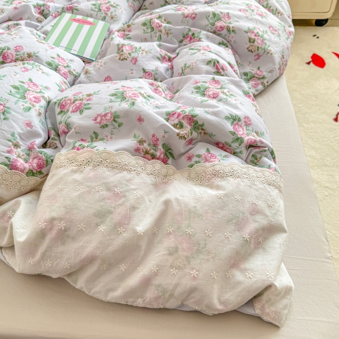 91家纺网 家纺一手货源 找家纺 温眠家纺 2025新款ins风小清新镂空花边水洗云朵棉四件套-风格二 春之语