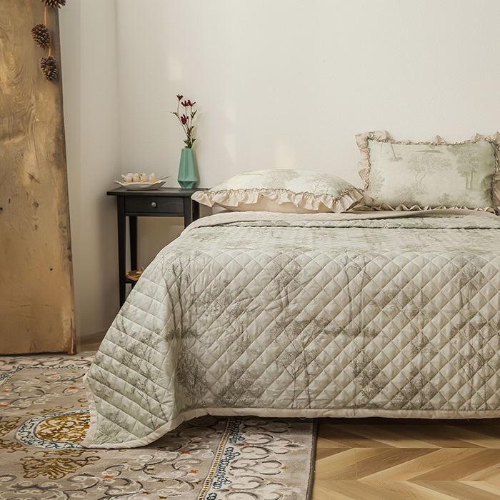 91家纺网 家纺一手货源 找家纺 恩和家纺 2026新款50s莱赛尔天丝床盖被法式飞边款四件套 春生