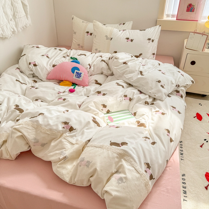 91家纺网 家纺一手货源 找家纺 温眠家纺 2025新款ins风小清新镂空花边水洗云朵棉四件套-风格二 柯基