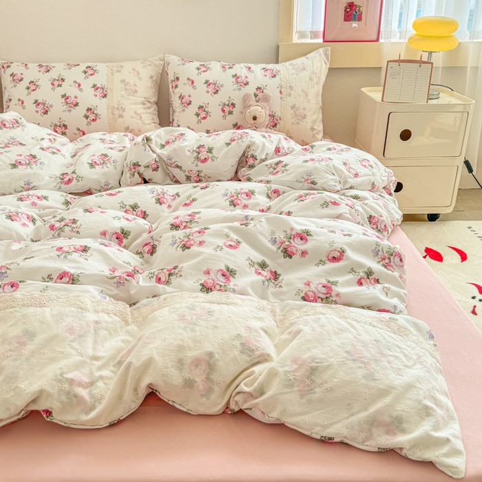 91家纺网 家纺一手货源 找家纺 温眠家纺 2025新款ins风小清新镂空花边水洗云朵棉四件套-风格二 丽莎