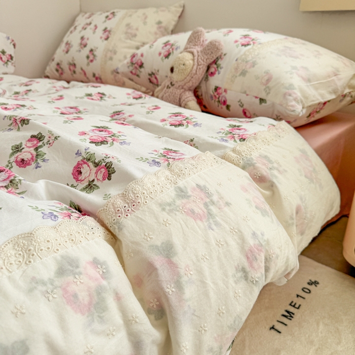 91家纺网 家纺一手货源 找家纺 温眠家纺 2025新款ins风小清新镂空花边水洗云朵棉四件套-风格二 丽莎