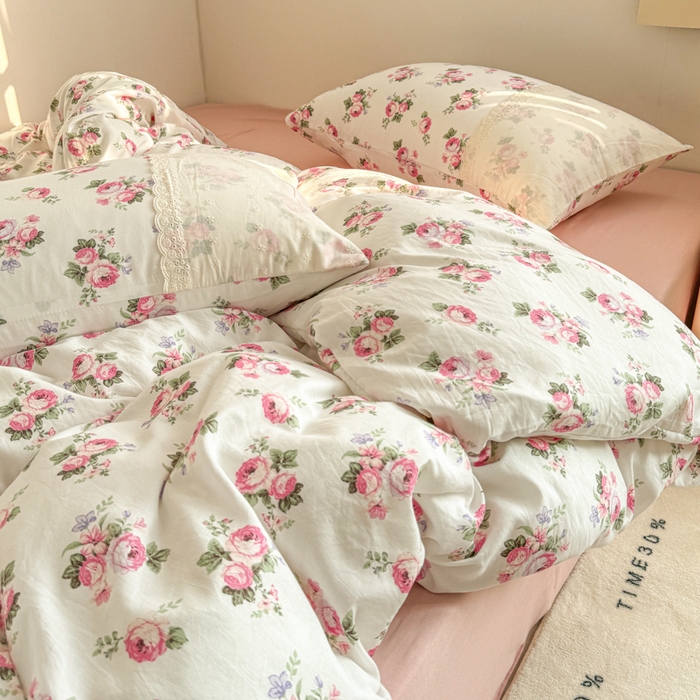 91家纺网 家纺一手货源 找家纺 温眠家纺 2025新款ins风小清新镂空花边水洗云朵棉四件套-风格二 丽莎