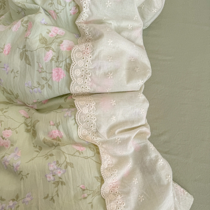 91家纺网 家纺一手货源 找家纺 温眠家纺 2025新款ins风小清新镂空花边水洗云朵棉四件套-风格二 绿野仙踪