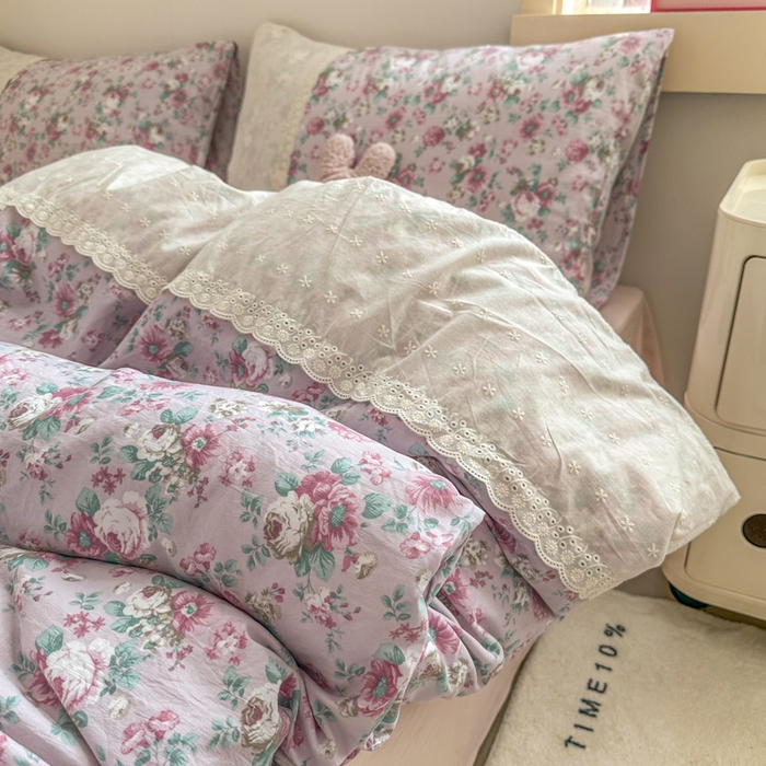 91家纺网 家纺一手货源 找家纺 温眠家纺 2025新款ins风小清新镂空花边水洗云朵棉四件套-风格二 美玲说