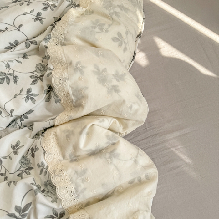 91家纺网 家纺一手货源 找家纺 温眠家纺 2025新款ins风小清新镂空花边水洗云朵棉四件套-风格二 莫奈花园