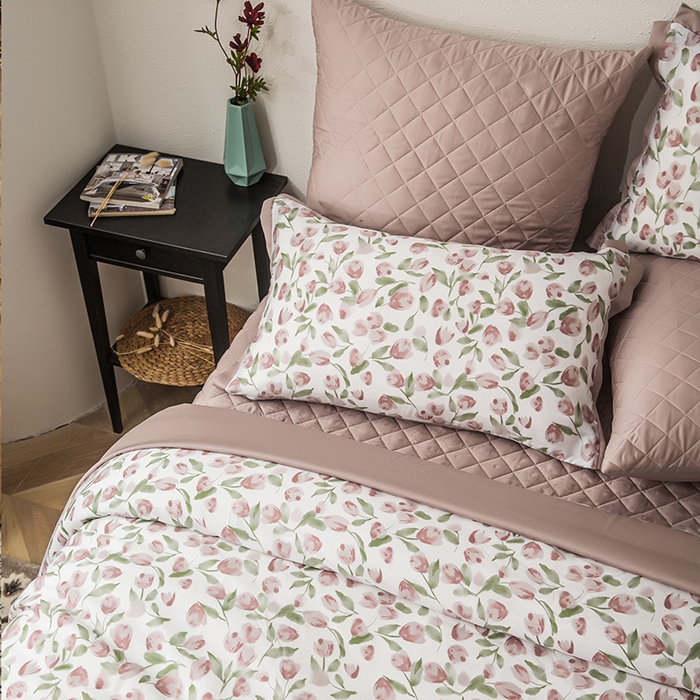 91家纺网 家纺一手货源 找家纺 恩和家纺 2026新款50s莱赛尔天丝床盖被美式对角款四件套 郁金香