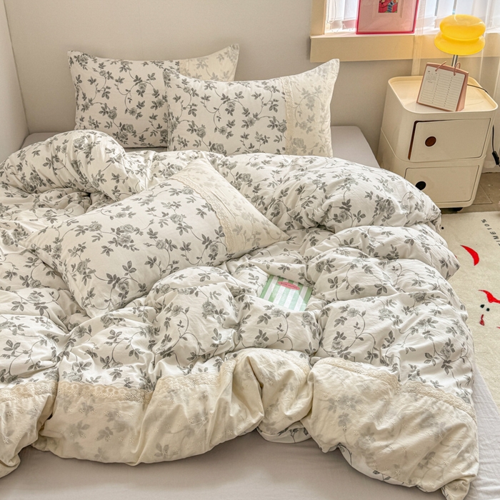 91家纺网 家纺一手货源 找家纺 温眠家纺 2025新款ins风小清新镂空花边水洗云朵棉四件套-风格二 莫奈花园