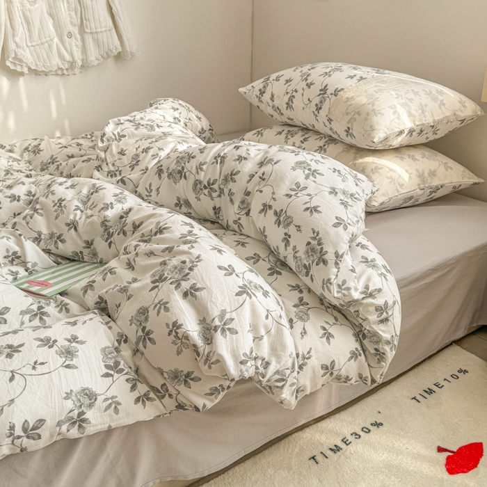 91家纺网 家纺一手货源 找家纺 温眠家纺 2025新款ins风小清新镂空花边水洗云朵棉四件套-风格二 莫奈花园