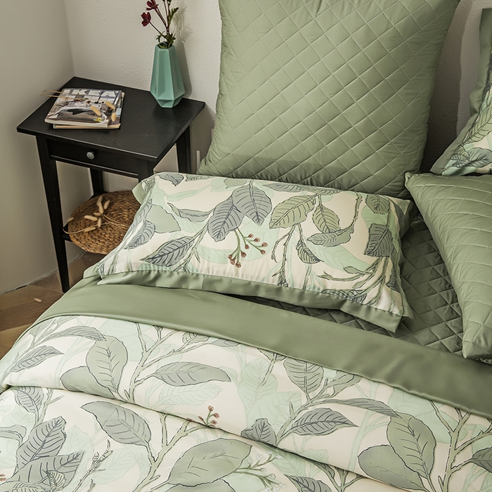 91家纺网 家纺一手货源 找家纺 恩和家纺 2026新款50s莱赛尔天丝床盖被美式对角款四件套 箬叶