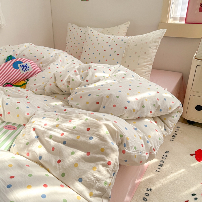 91家纺网 家纺一手货源 找家纺 温眠家纺 2025新款ins风小清新镂空花边水洗云朵棉四件套-风格二 奶油波点