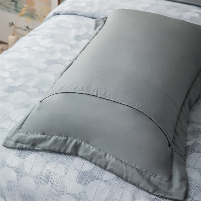 91家纺网 家纺一手货源 找家纺 （总）恩和家纺 2026新款50s莱赛尔天丝床盖被轻奢撞色款四件套