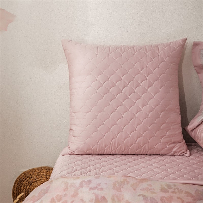 91家纺网 家纺一手货源 找家纺 恩和家纺 2026新款50s莱赛尔天丝床盖被轻奢撞色款四件套 小粉豹