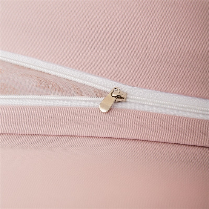 91家纺网 家纺一手货源 找家纺 恩和家纺 2026新款50s莱赛尔天丝床盖被轻奢撞色款四件套 绽放 山茶粉