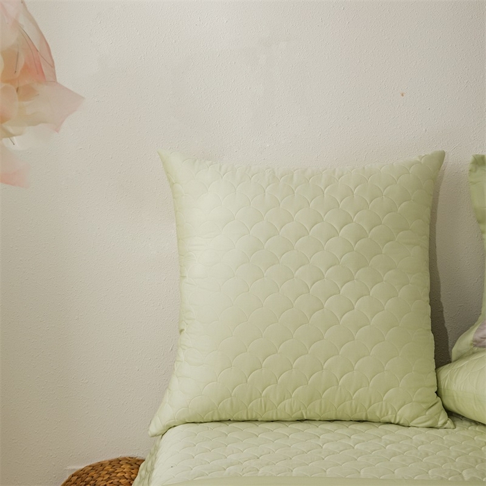 91家纺网 家纺一手货源 找家纺 恩和家纺 2026新款50s莱赛尔天丝轻奢撞色款床盖多件套 绽放 浅绿