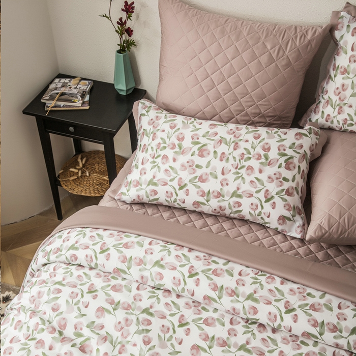 91家纺网 家纺一手货源 找家纺 恩和家纺 2026新款50s莱赛尔天丝套件美式对角款床盖多件套 郁金香