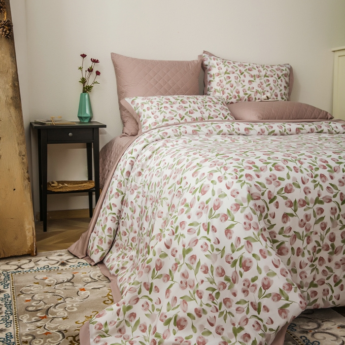 91家纺网 家纺一手货源 找家纺 恩和家纺 2026新款50s莱赛尔天丝套件美式对角款床盖多件套 郁金香