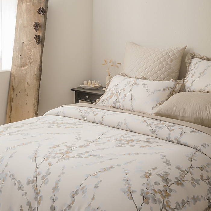 91家纺网 家纺一手货源 找家纺 （总）恩和家纺 2026新款50s莱赛尔天丝法式花边款法式飞边床盖四件套