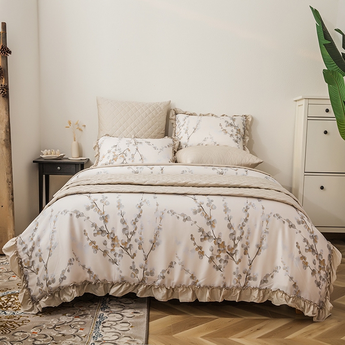 91家纺网 家纺一手货源 找家纺 恩和家纺 2026新款50s莱赛尔天丝法式花边款法式飞边床盖四件套 初雪