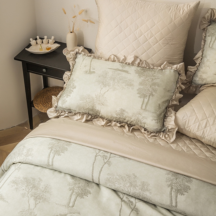 91家纺网 家纺一手货源 找家纺 恩和家纺 2026新款50s莱赛尔天丝法式花边款法式飞边床盖四件套 春生