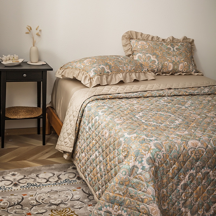 91家纺网 家纺一手货源 找家纺 恩和家纺 2026新款50s莱赛尔天丝法式花边款法式飞边床盖四件套 繁花