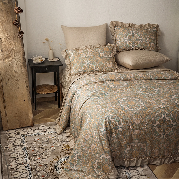 91家纺网 家纺一手货源 找家纺 恩和家纺 2026新款50s莱赛尔天丝法式花边款法式飞边床盖四件套 繁花