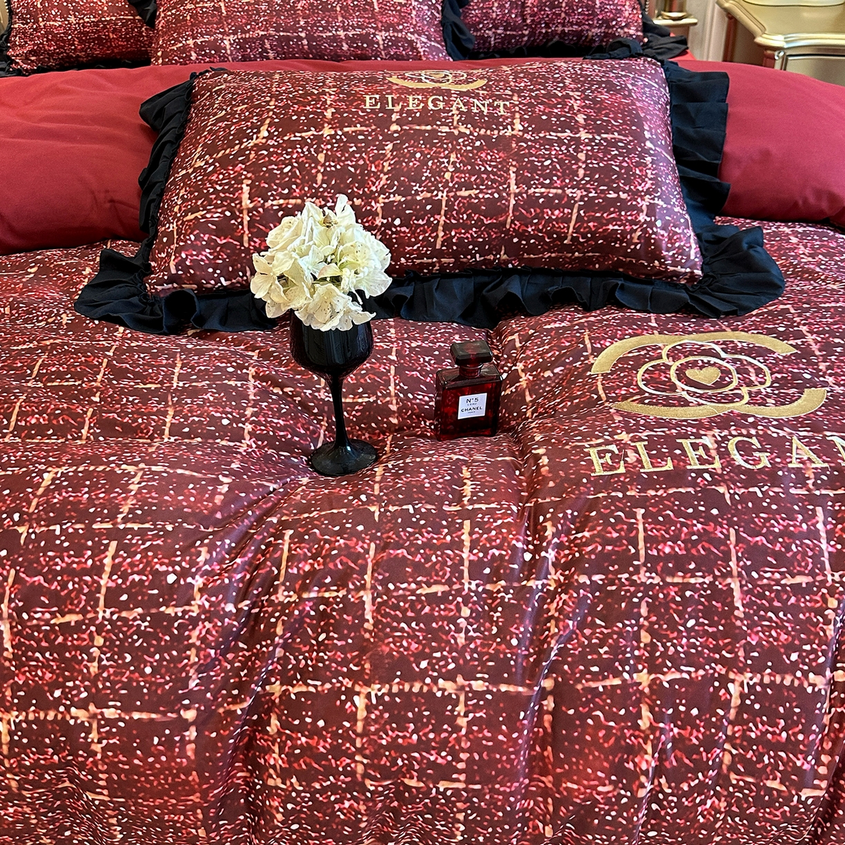 91家纺网 家纺一手货源 找家纺 苏源家居 2026新款韩式大牌风荷叶边款亲肤棉磨毛四件套 凡尔赛-砖红