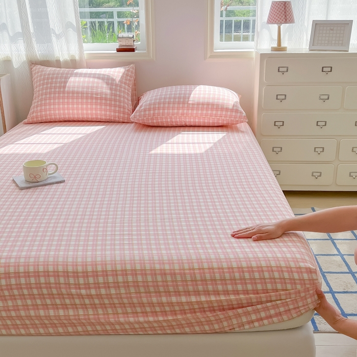 91家纺网 家纺一手货源 找家纺 （总）温眠家纺 2025新款纯色格子高克重水洗棉床笠全包围防滑床罩保护套单床笠