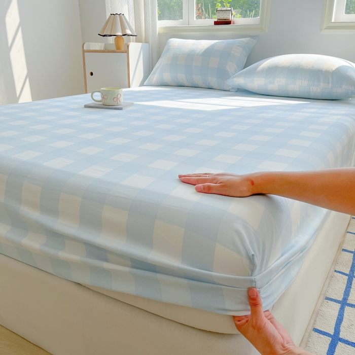 91家纺网 家纺一手货源 找家纺 温眠家纺 2025新款纯色格子高克重水洗棉床笠全包围防滑床罩保护套单床笠 奶盐气泡