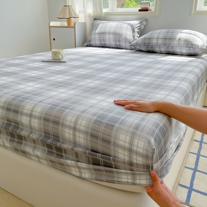 91家纺网 家纺一手货源 找家纺 温眠家纺 2025新款纯色格子高克重水洗棉床笠全包围防滑床罩保护套单床笠 烟灰格