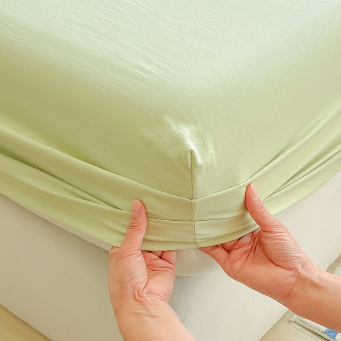 91家纺网 家纺一手货源 找家纺 温眠家纺 2025新款纯色格子高克重水洗棉床笠全包围防滑床罩保护套单床笠 豆绿