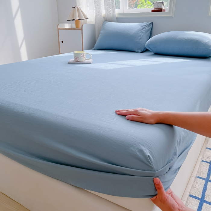 温眠家纺 2025新款纯色格子高克重水洗棉床笠全包围防滑床罩保护套单床笠 迷雾蓝