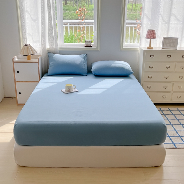 91家纺网 家纺一手货源 找家纺 温眠家纺 2025新款纯色格子高克重水洗棉床笠全包围防滑床罩保护套单床笠 迷雾蓝