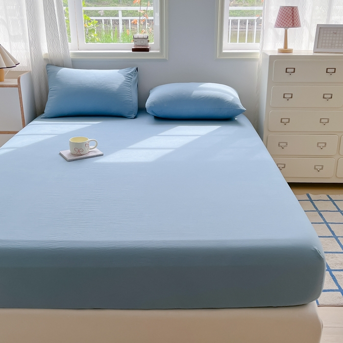 91家纺网 家纺一手货源 找家纺 温眠家纺 2025新款纯色格子高克重水洗棉床笠全包围防滑床罩保护套单床笠 迷雾蓝