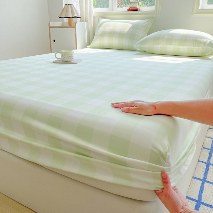 温眠家纺 2025新款纯色格子高克重水洗棉床笠全包围防滑床罩保护套单床笠 茉莉青提