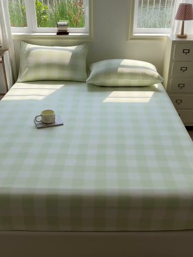 91家纺网 家纺一手货源 找家纺 温眠家纺 2025新款纯色格子高克重水洗棉床笠全包围防滑床罩保护套单床笠 茉莉青提