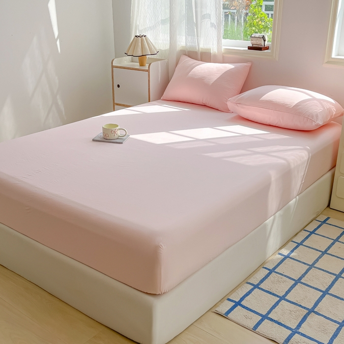 91家纺网 家纺一手货源 找家纺 温眠家纺 2025新款纯色格子高克重水洗棉床笠全包围防滑床罩保护套单床笠 奶粉