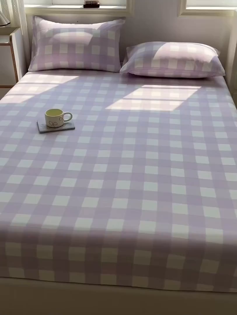 91家纺网 家纺一手货源 找家纺 温眠家纺 2025新款纯色格子高克重水洗棉床笠全包围防滑床罩保护套单床笠 奶酪葡萄