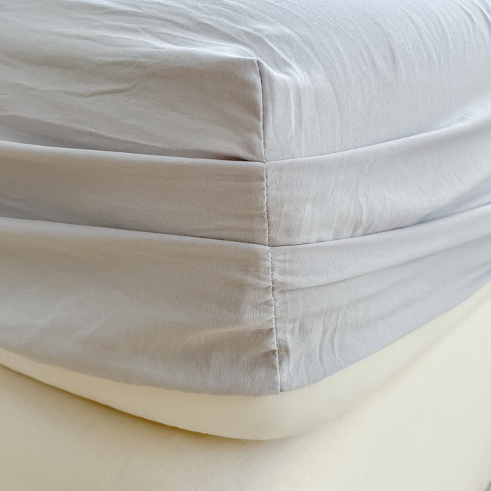 91家纺网 家纺一手货源 找家纺 温眠家纺 2025新款纯色格子高克重水洗棉床笠全包围防滑床罩保护套单床笠 浅灰