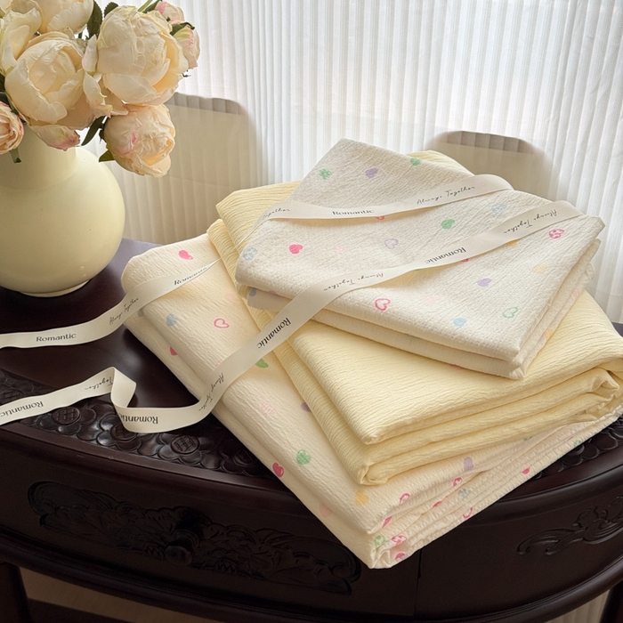 91家纺网 家纺一手货源 找家纺 温眠家纺 2025新款云感针织双层纱四件套 浪漫邂逅