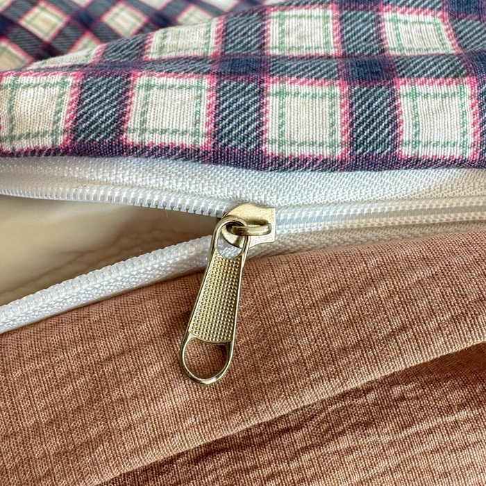 91家纺网 家纺一手货源 找家纺 温眠家纺 2025新款云感针织双层纱四件套 罗格先生