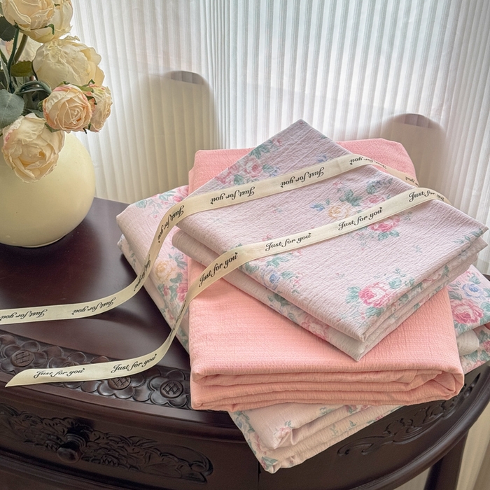 91家纺网 家纺一手货源 找家纺 温眠家纺 2025新款云感针织双层纱四件套 朱丽叶