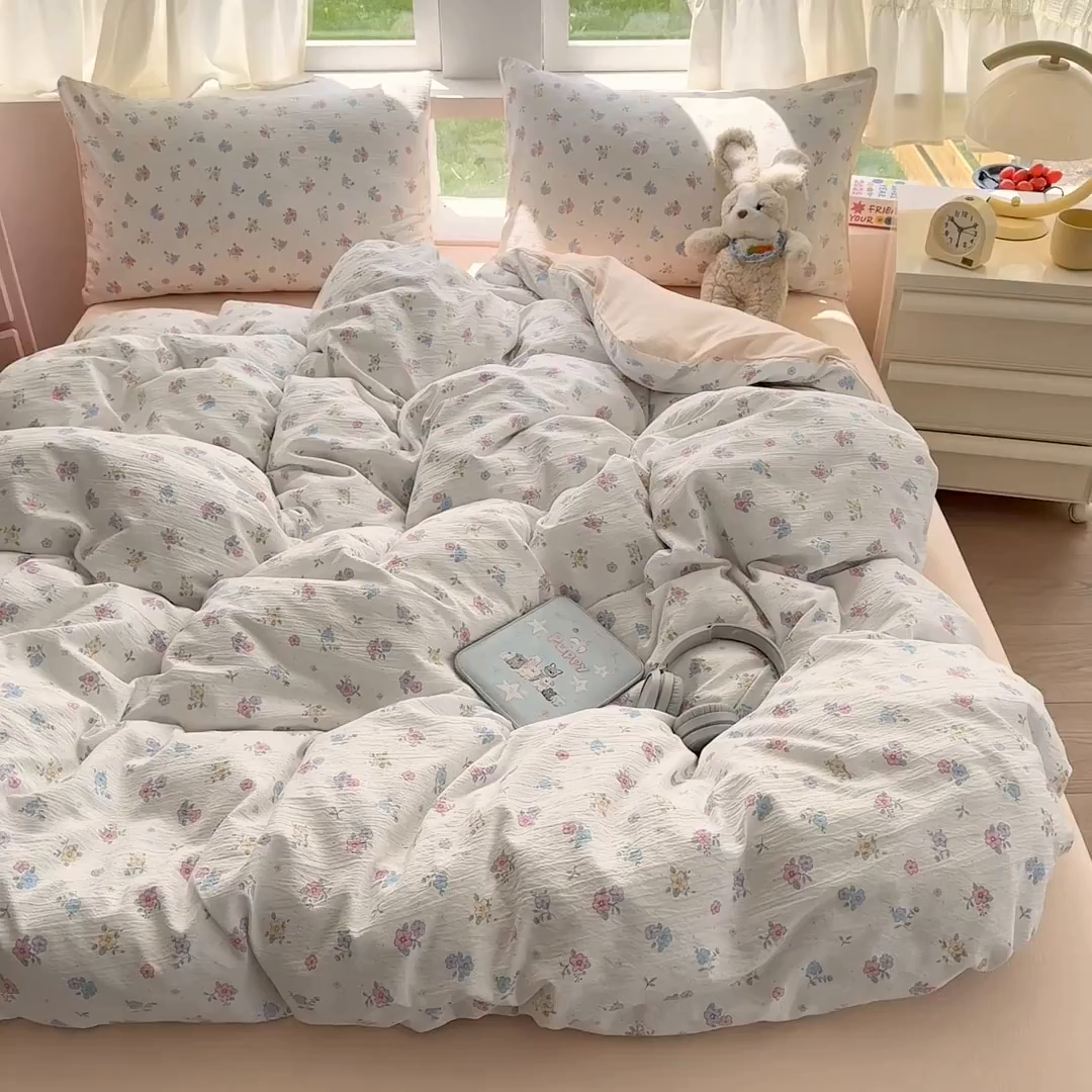 91家纺网 家纺一手货源 找家纺 温眠家纺 2025新款活性印染云感针织双层纱四件套 春之语