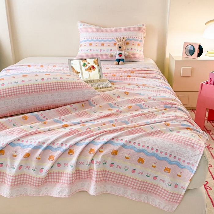 91家纺网 家纺一手货源 找家纺 温眠家纺 2025春夏新款云感棉双层纱床单单床单枕套三件套 草莓蛋糕