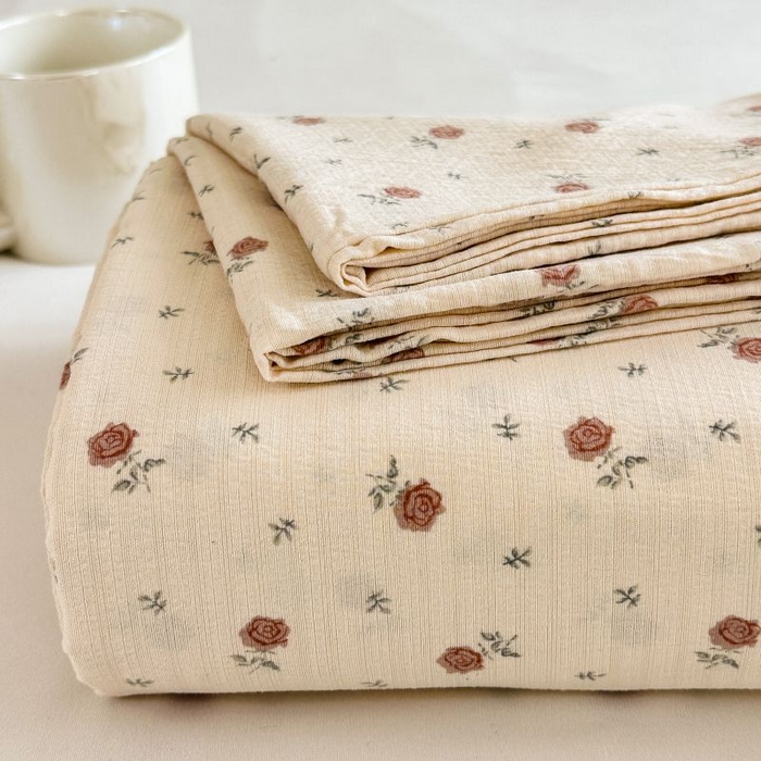 91家纺网 家纺一手货源 找家纺 温眠家纺 2025春夏新款云感棉双层纱床单单床单枕套三件套 旧梦难续