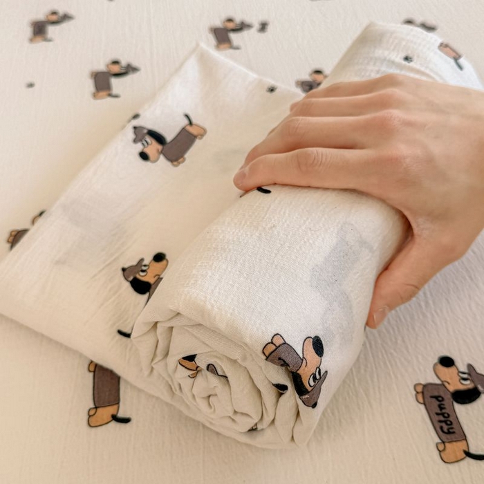 91家纺网 家纺一手货源 找家纺 温眠家纺 2025春夏新款云感棉双层纱床单单床单枕套三件套 腊肠狗