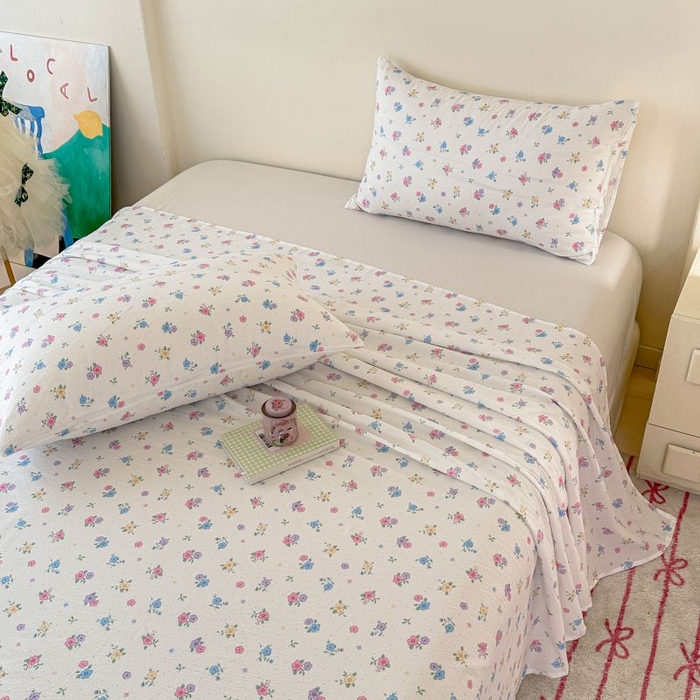 91家纺网 家纺一手货源 找家纺 温眠家纺 2025春夏新款云感棉双层纱床单单床单枕套三件套 铃兰春信