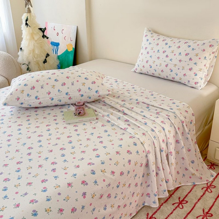 91家纺网 家纺一手货源 找家纺 温眠家纺 2025春夏新款云感棉双层纱床单单床单枕套三件套 铃兰春信