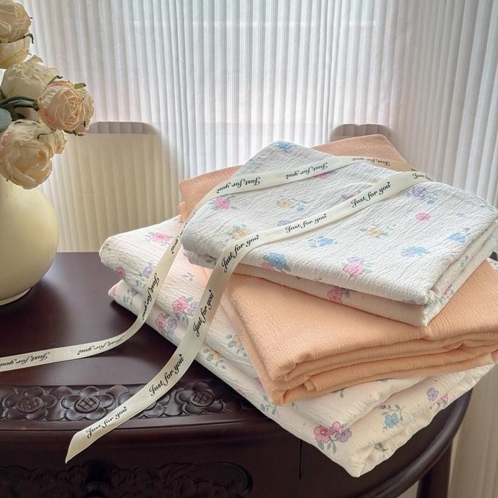 91家纺网 家纺一手货源 找家纺 温眠家纺 2025新款云感针织双层纱单被套系列 春之语