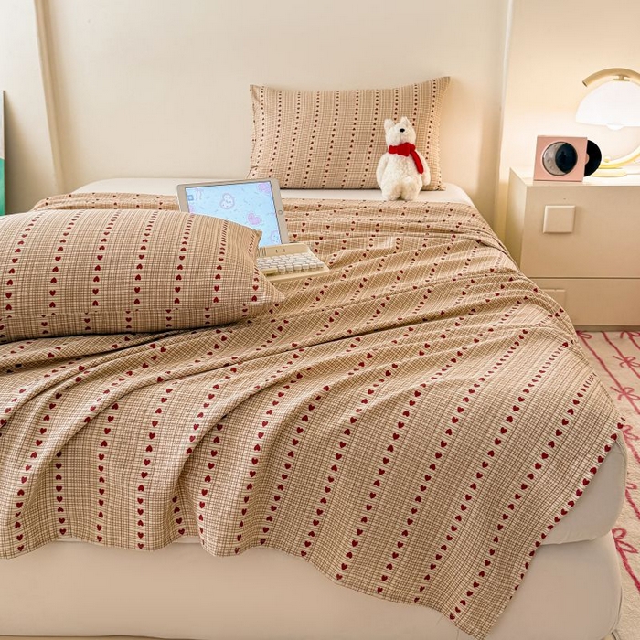 91家纺网 家纺一手货源 找家纺 温眠家纺 2025春夏新款云感棉双层纱床单单床单枕套三件套 相思红豆